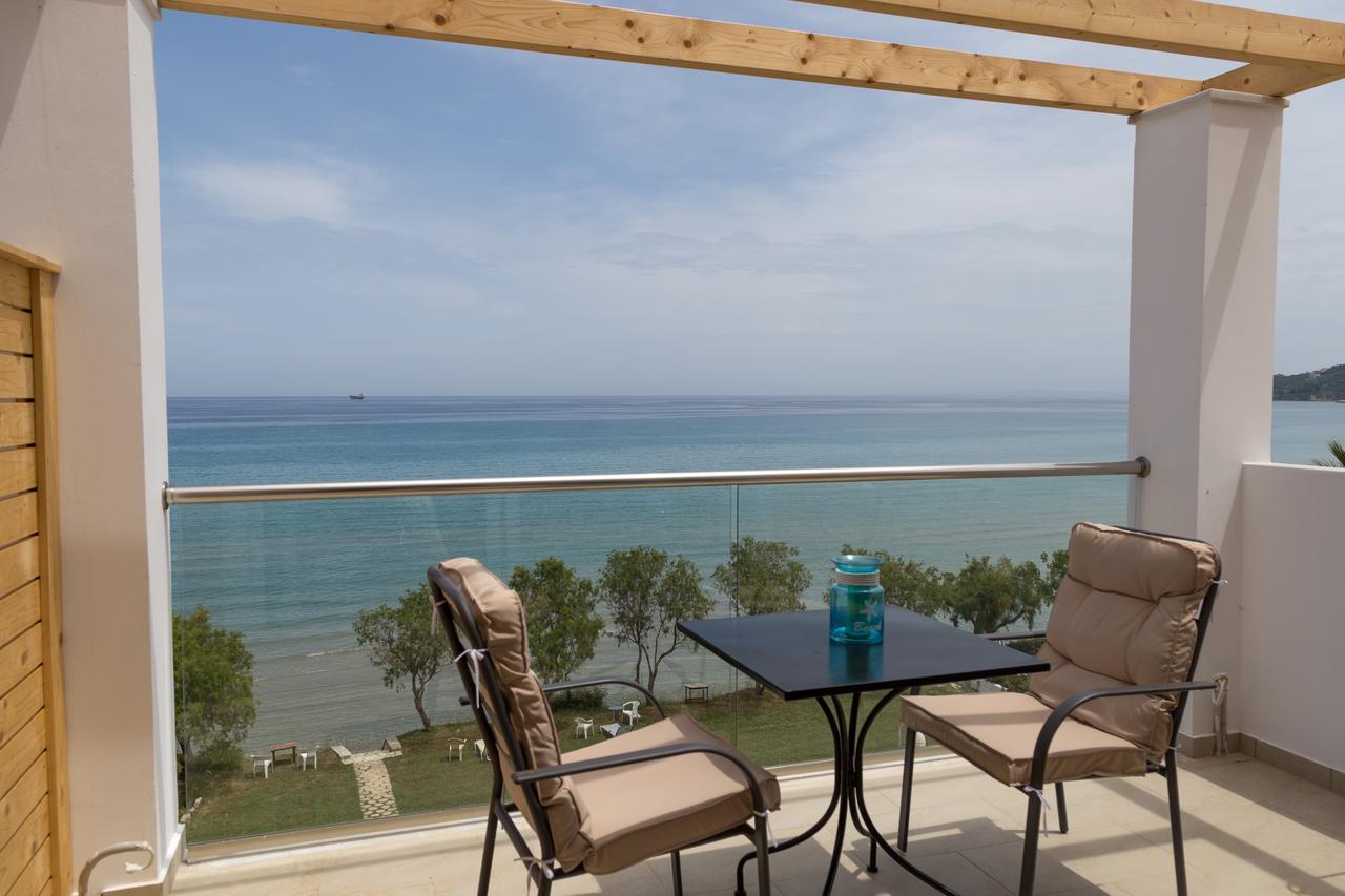 Laura Beach House Alykes  Exterior photo